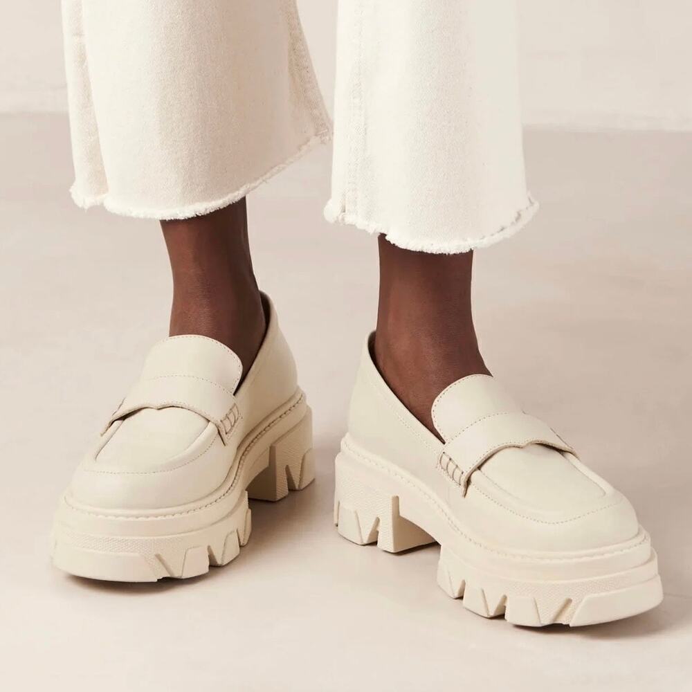 Alohas Trailblazer Cream Leather Chunky Loafers Y2K Size 42/US 11